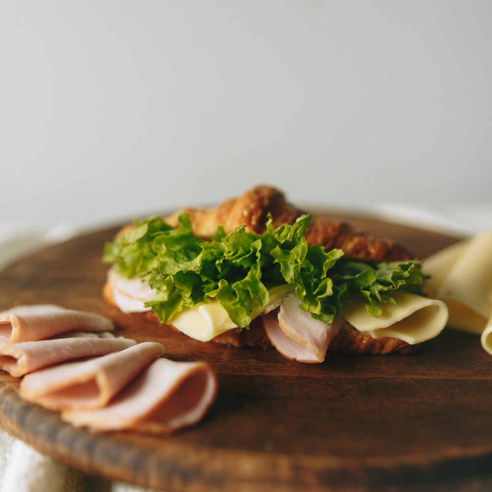 Круассан ветчина и сыр 2