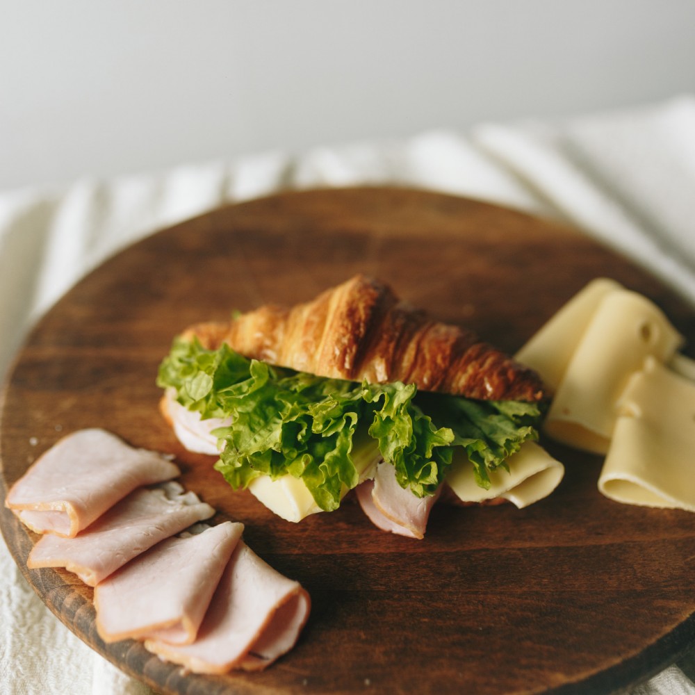 Круассан ветчина и сыр 